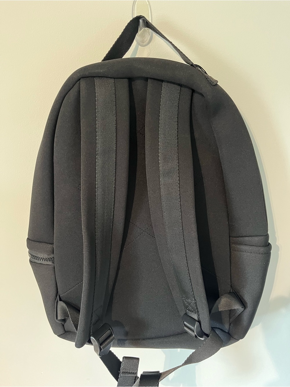 NEW Alo Yoga Stow Neoprene Backpack Black w/ Pouch Purse A0481U - Picture 7 of 15